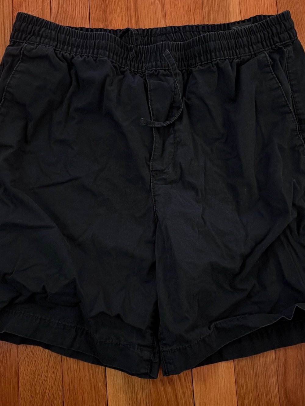 H&M Men's Black Cargo-Style Drawstring Shorts